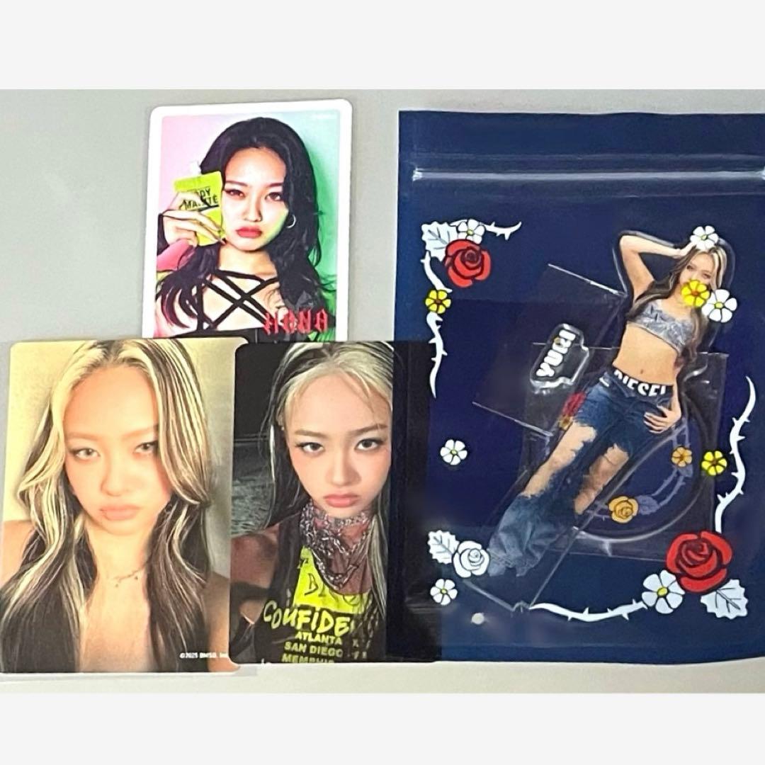 HANA ユリ　アクスタ　トレカ　YURI