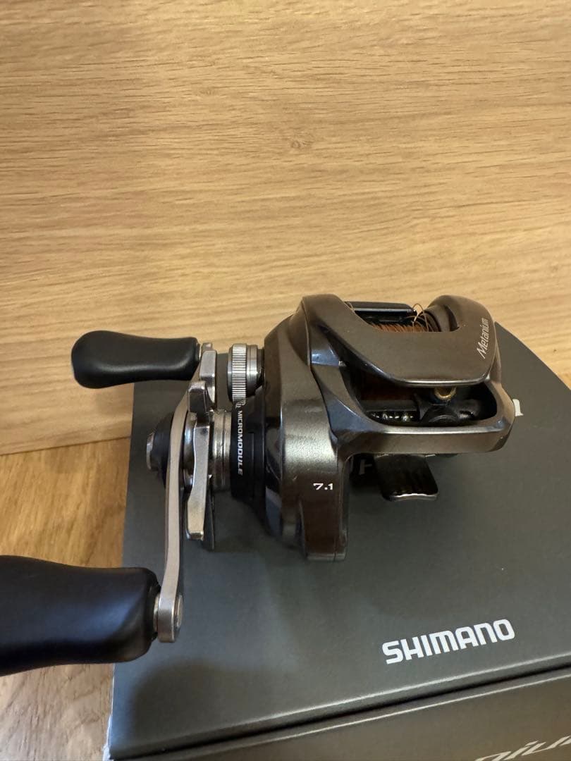 SHIMANO 20 nium HG ベイトリール 使用回数20回程度