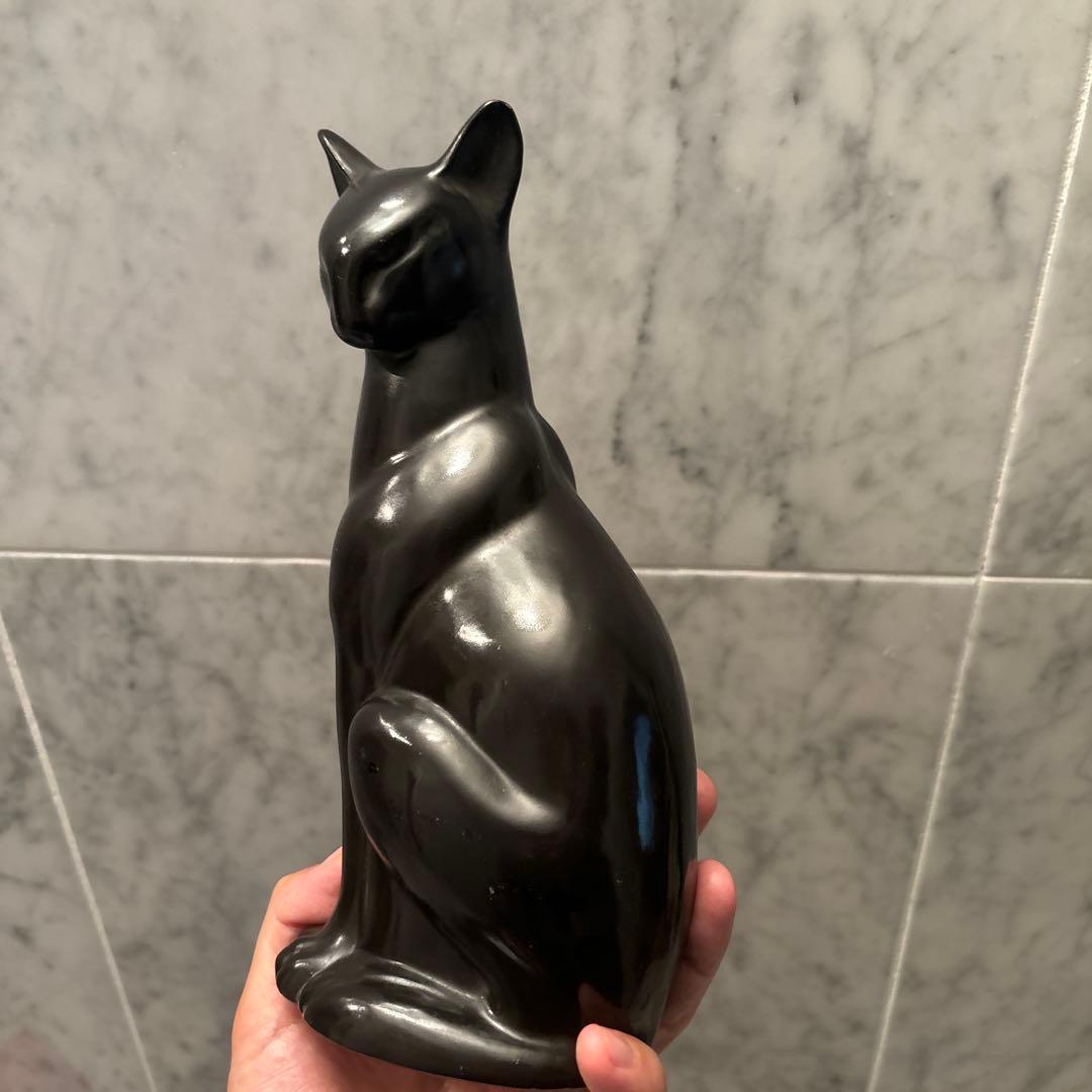 1970-80年代ビンテージ　スマートな体型でとても雰囲気があるアートな猫の陶器