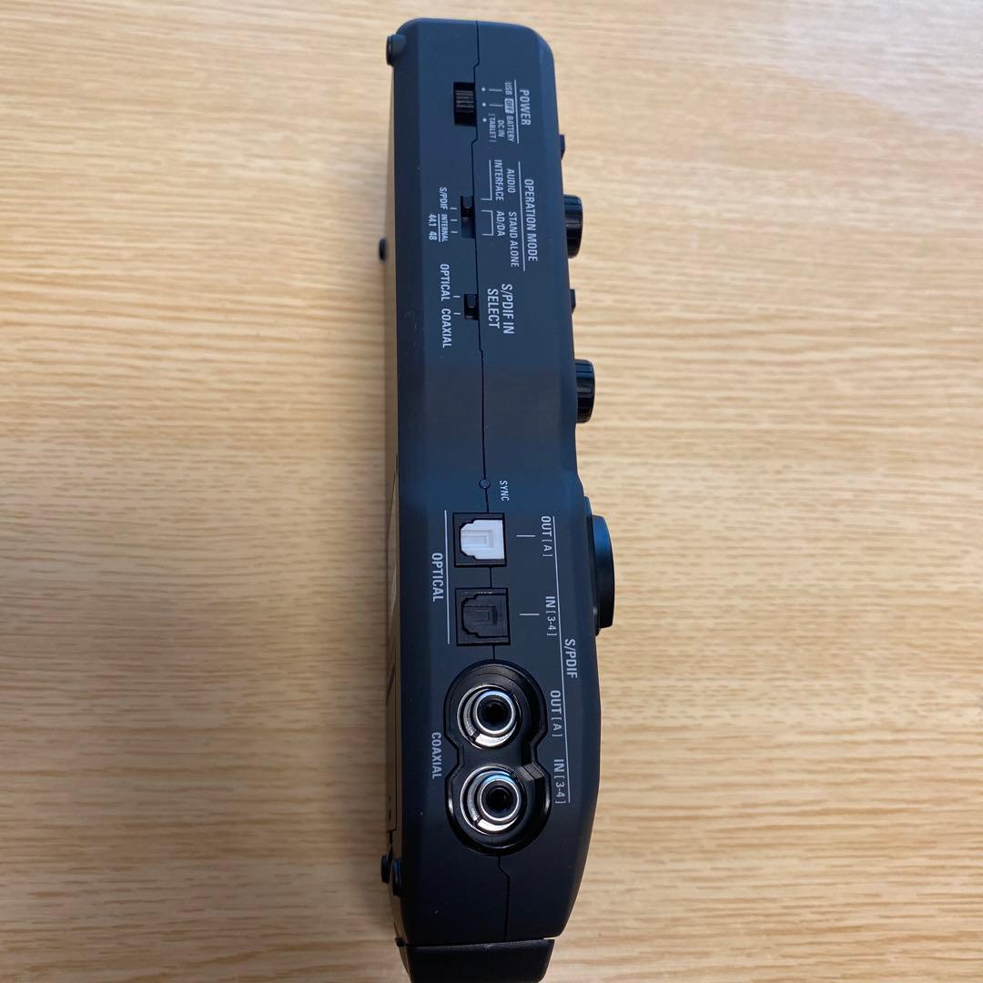 Zoom U-44オーディオインターフェース