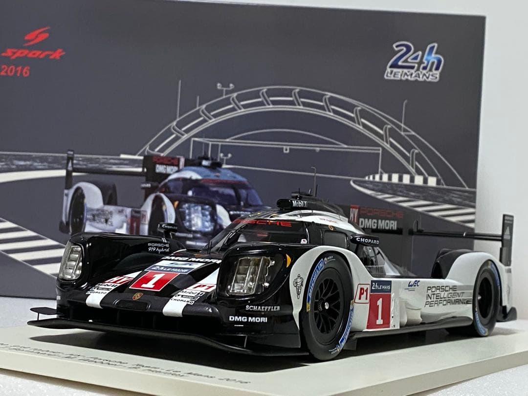 スパーク 1/18 ポルシェ 919 ハイブリッド ルマン 2016