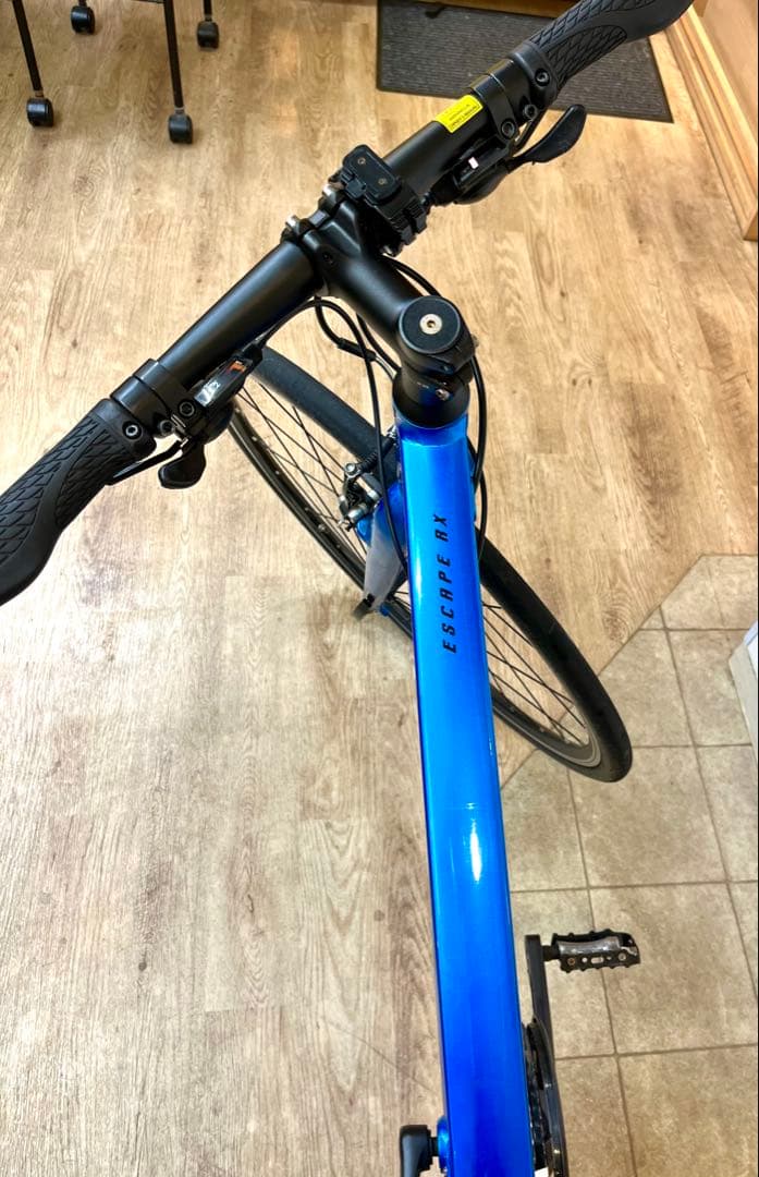 ぺー　Giant Escape 3 ジャイアント　クロスバイク青サイズXS