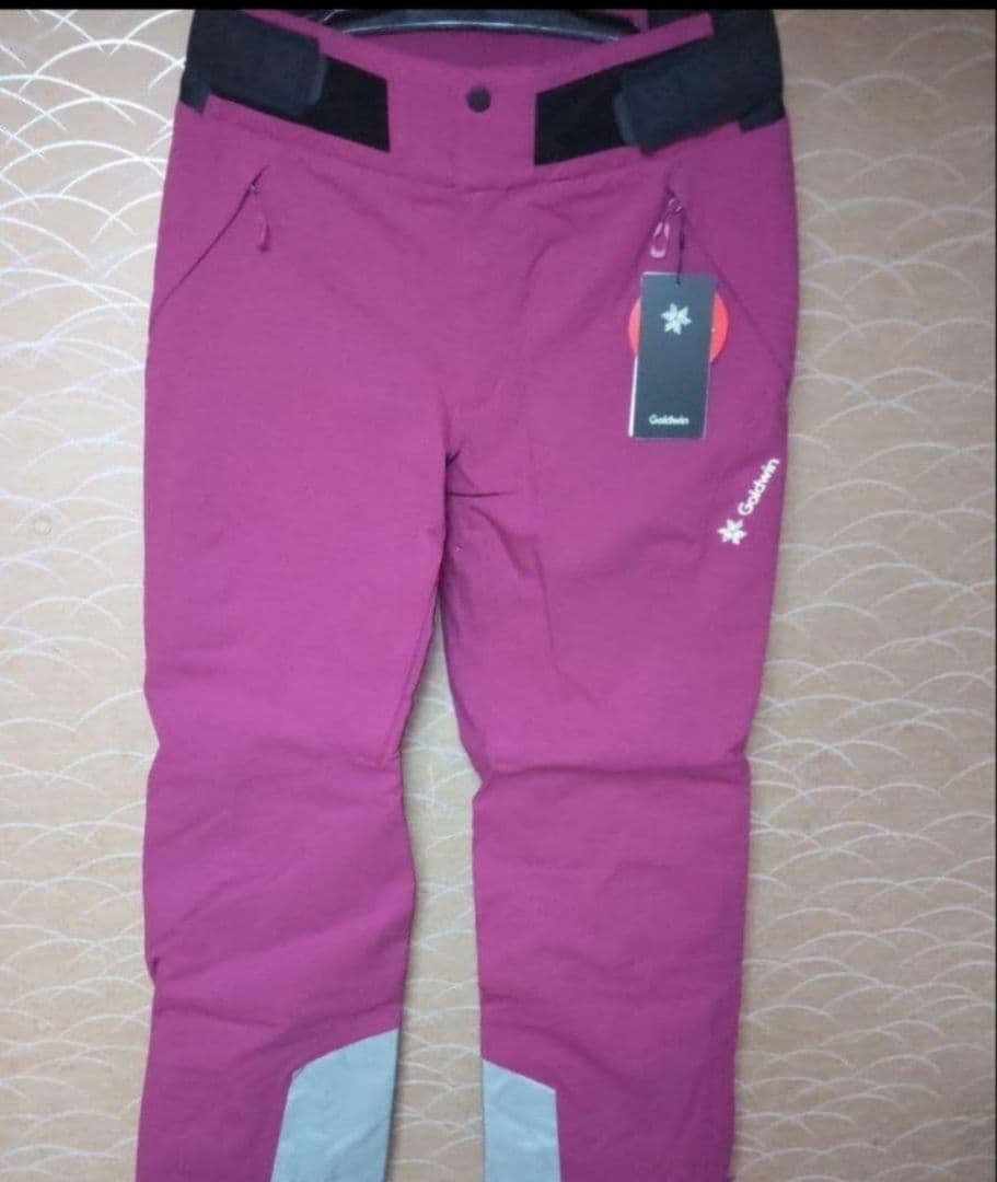 a 新品タグ付き Gold Win ゴールドウィンパンツ