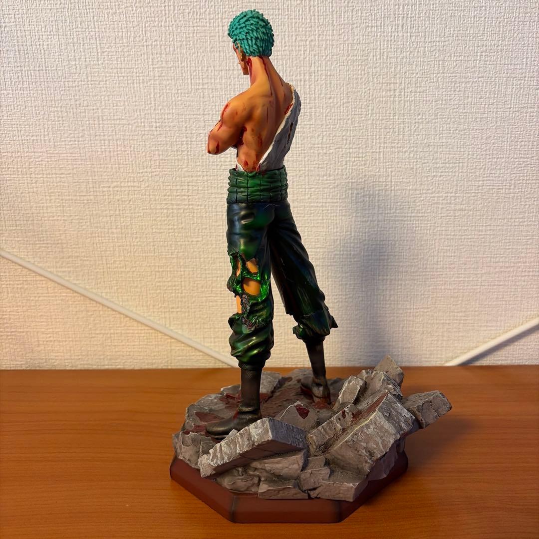 ワンピース　ゾロ　ガレージキット　フィギュア