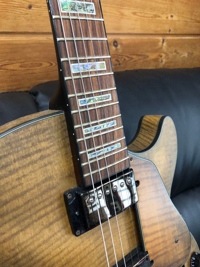 超美品　Ibanez AGS83B アイバニーズ　セミアコ　エレキギター