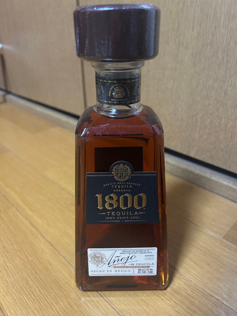 クエルボ1800テキーラ アネホ 750ml