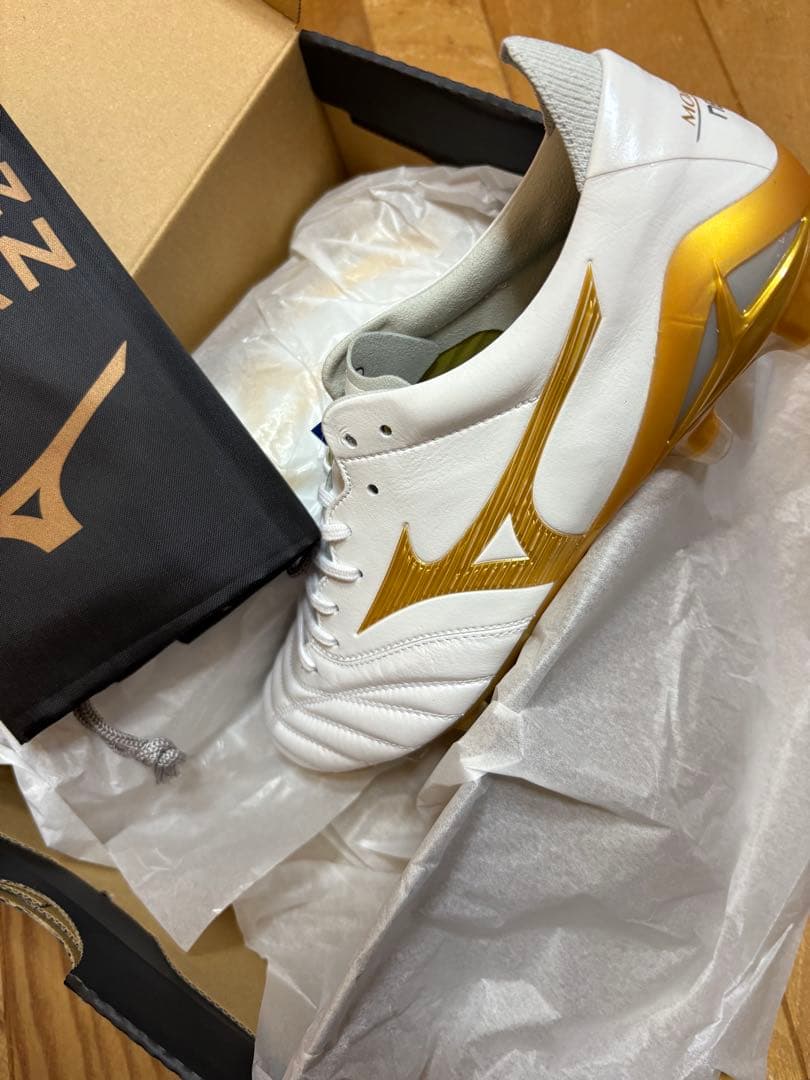 新品　最新　レアサイズ　限定　ミズノ　モレリア ネオ4 JAPAN 24cm