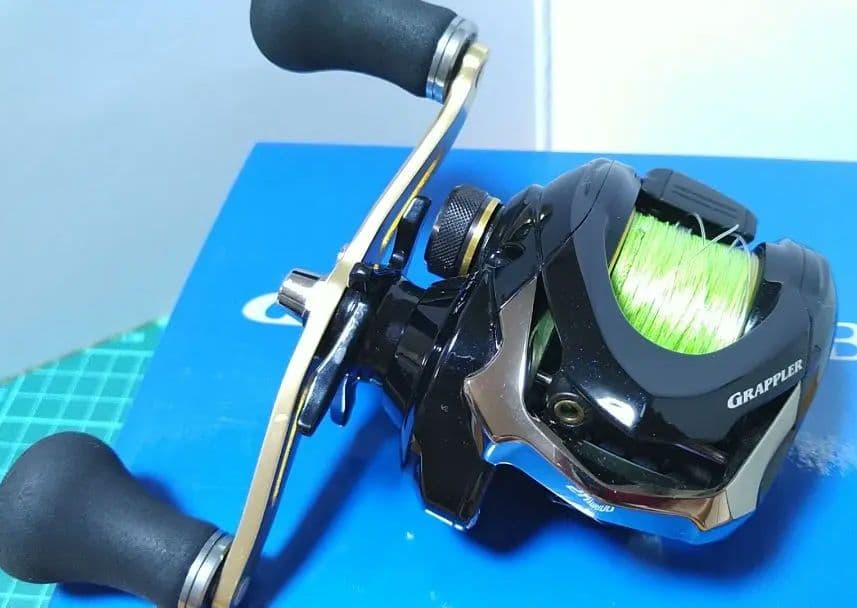 【二回のみ使用】 シマノ 16 グラップラーBB 200HG 右ハンドル