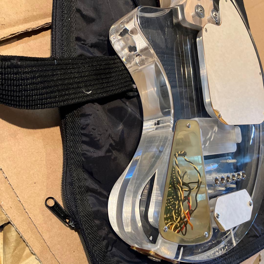 FERNANDES ZO3アクリルエレキギター