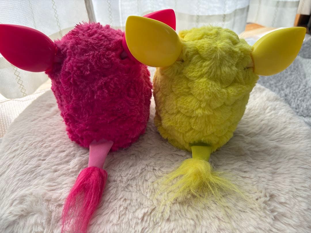 【希少セット】ファービー 2012 イエロー（音声なし）＆ピンク（動作確認済み）