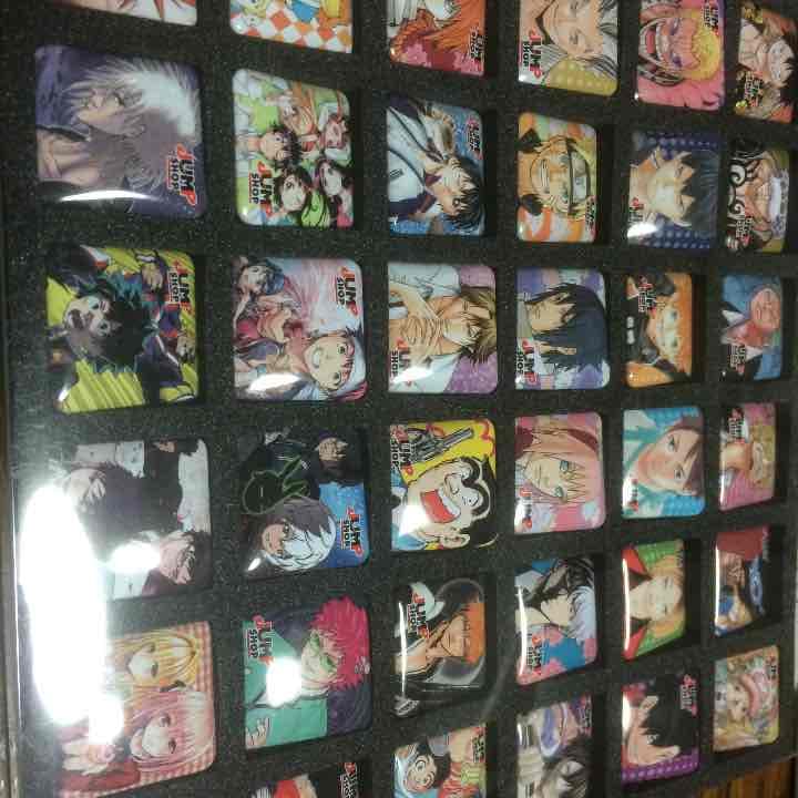 ジャンプ漫画のバッジ