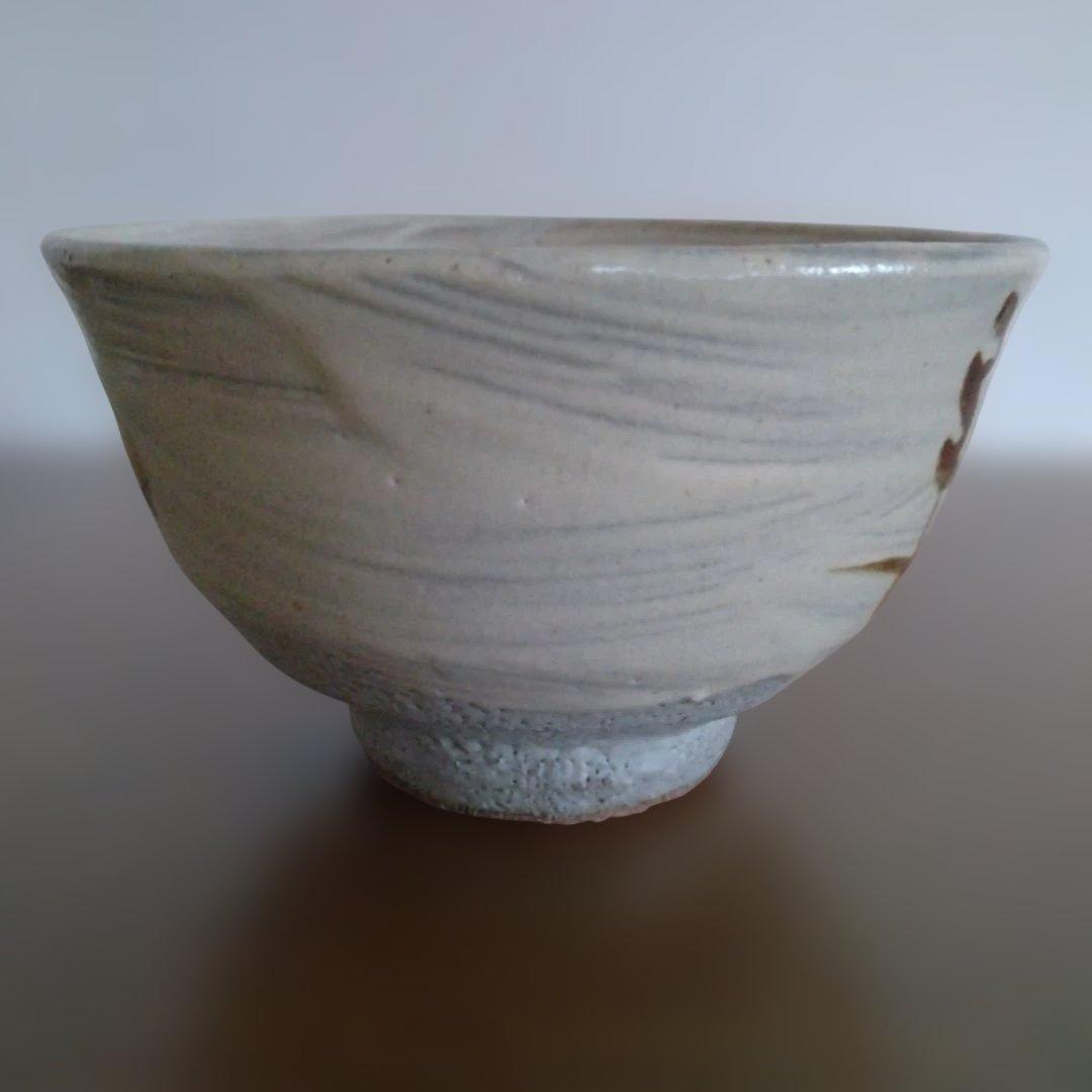 人間国宝　濱田庄司さんの「地掛鉄絵茶碗」　益子焼