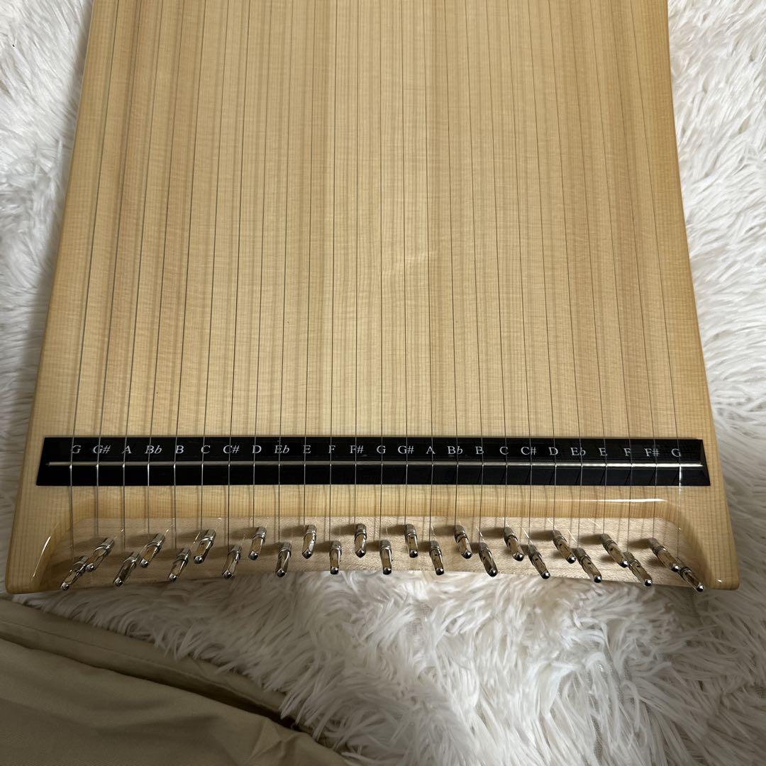 美品ヘルマンハープ ローレライシリーズ　ゴールド Mタイプ 25弦 2013年製