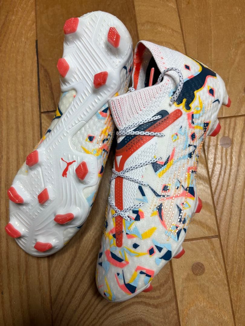 新品　超大特価　プーマ　フューチャー 7 アルティメット NJR FG AG