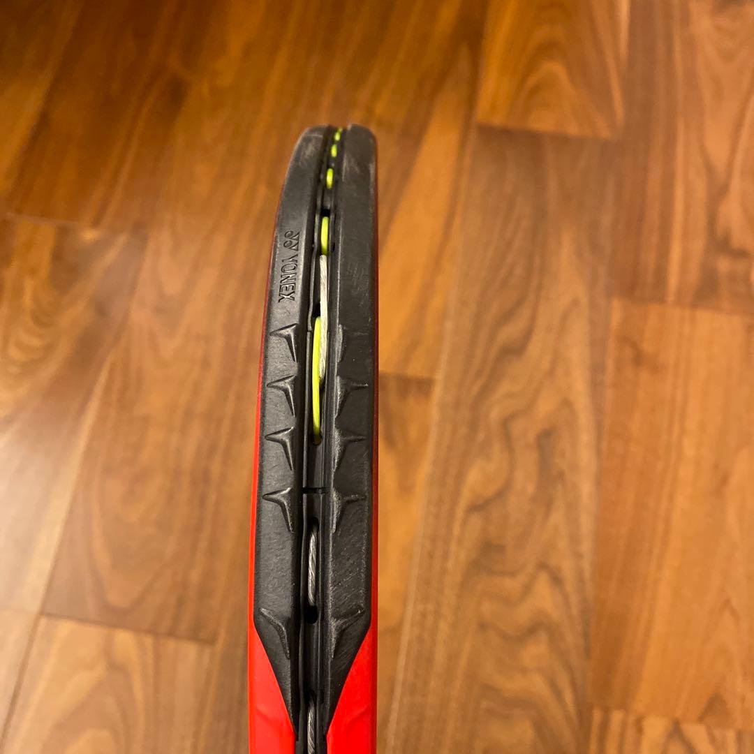 ヨネックスvコア100 2021モデル