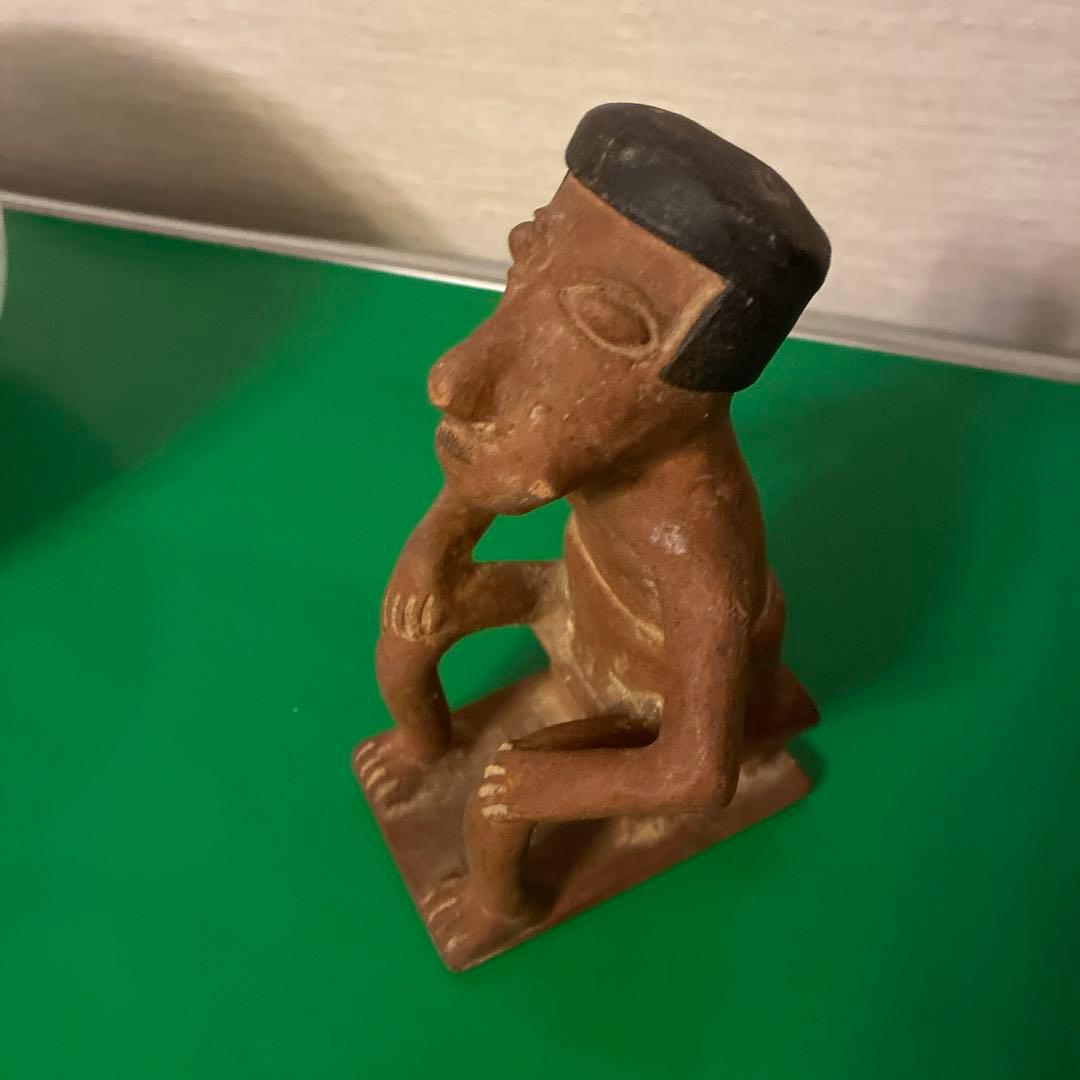 プレコロンブスの男性の彫刻の破片