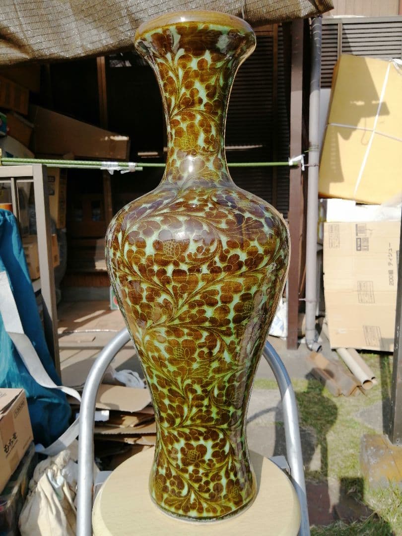 古い大花瓶