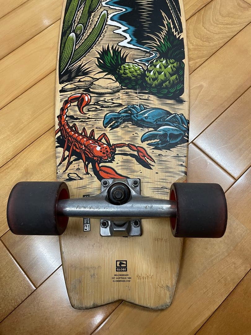 GLOBE サーフスケートボード