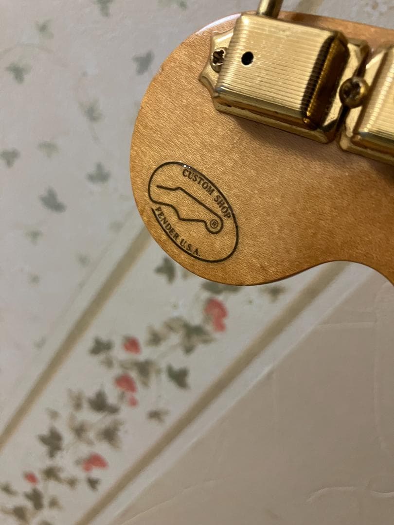 Fender custom shop Stratocaster 旧ロゴ