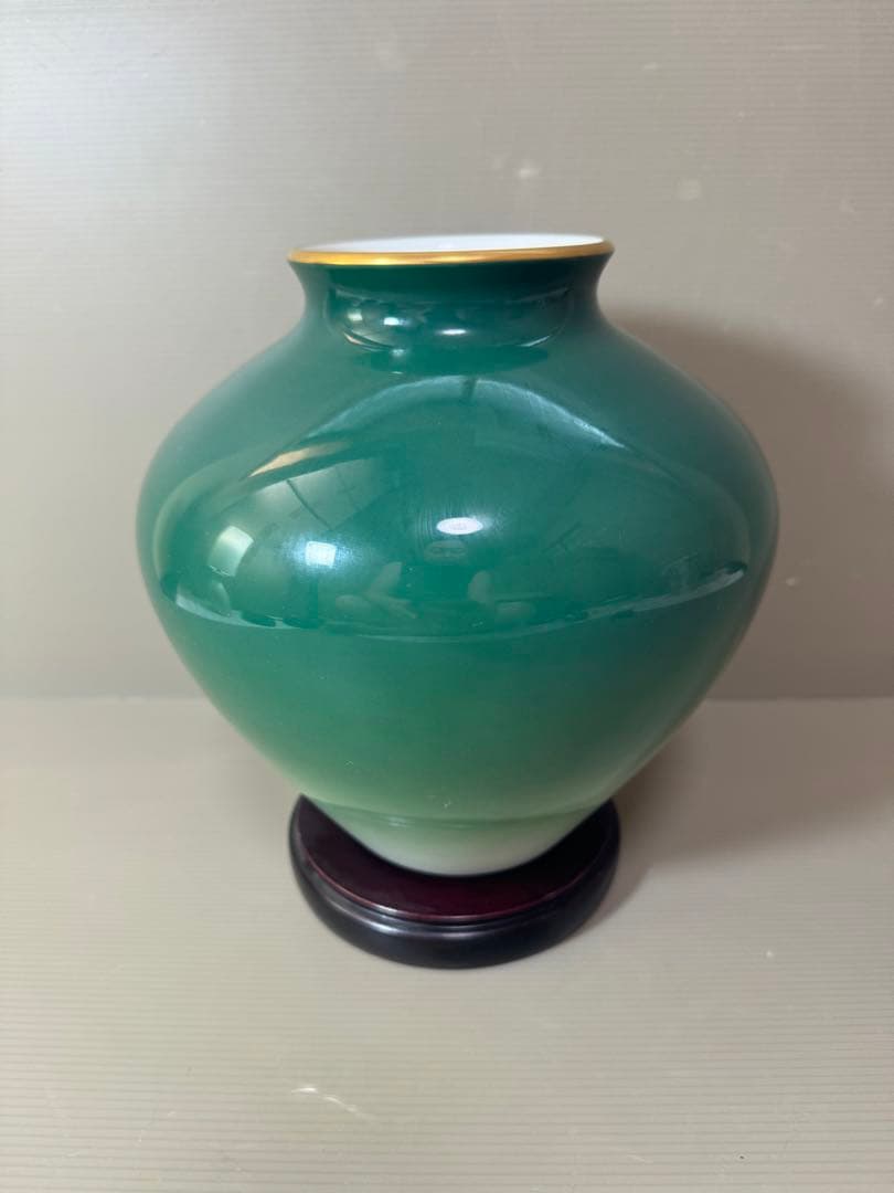 2792 香蘭社　金彩鶴文　花瓶　花台付　未使用