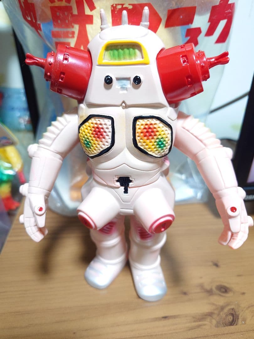 ブルマァク　キングジョー　ピンク