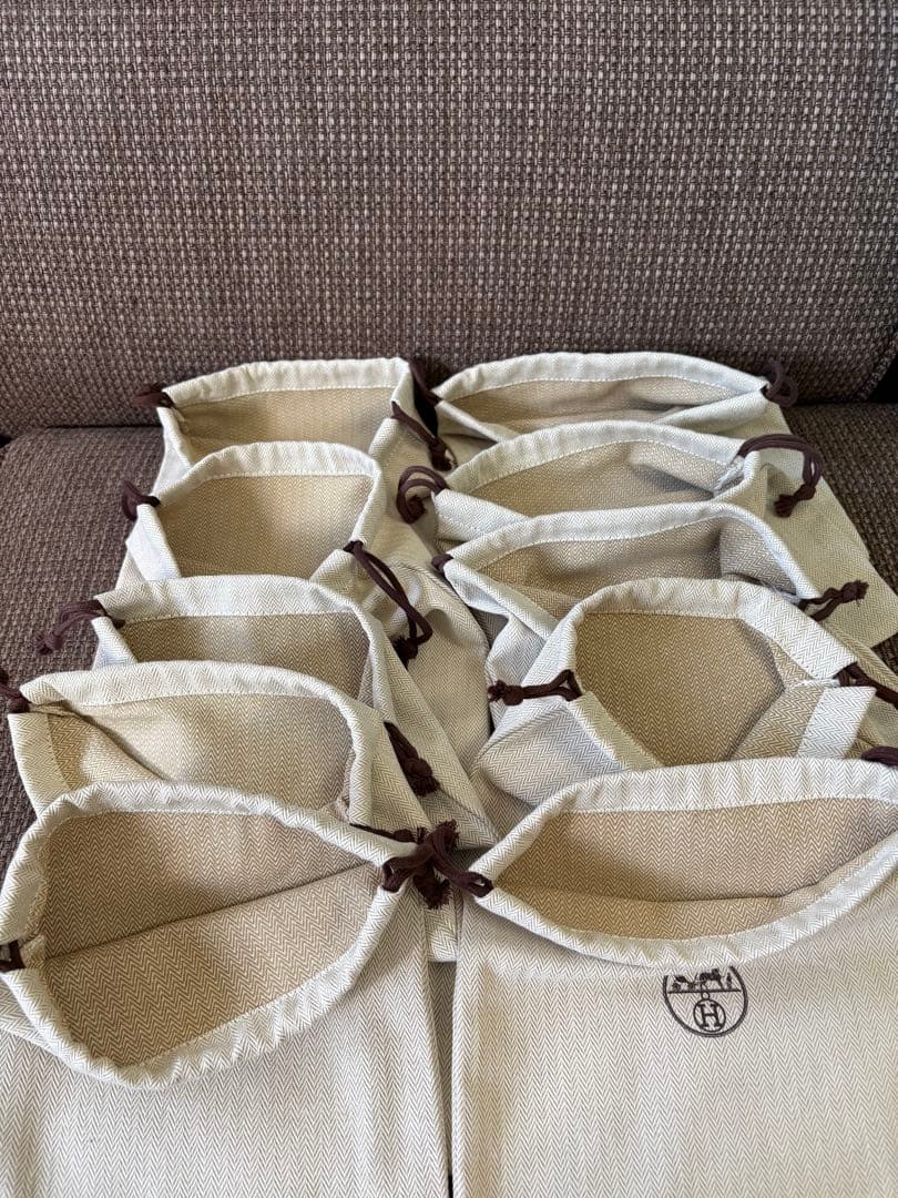 正規品美品　HERMES エルメス　巾着袋 保存袋（21x21cm）3枚セット