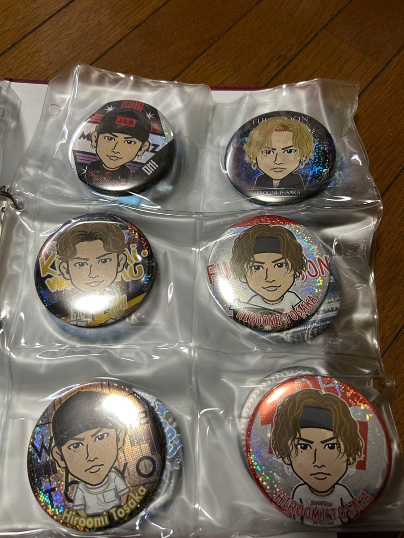 三代目JSB、OMI君のバッチ42個➕オマケ10個バッチ