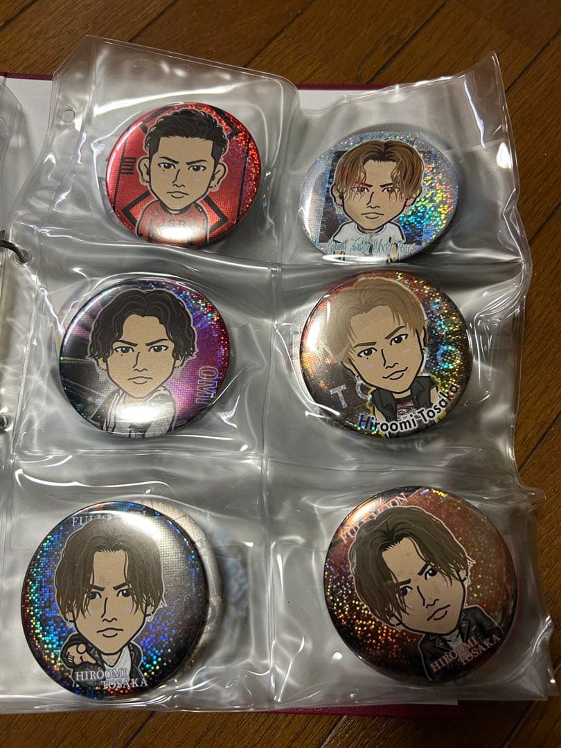 三代目JSB、OMI君のバッチ42個➕オマケ10個バッチ