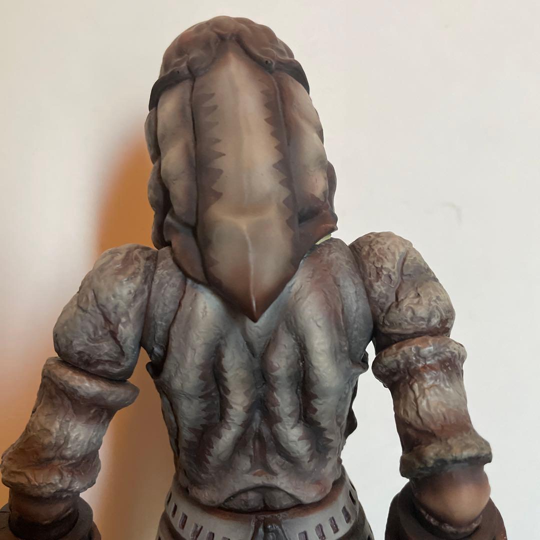 バルタン星人　フィギュア　夜間バージョン