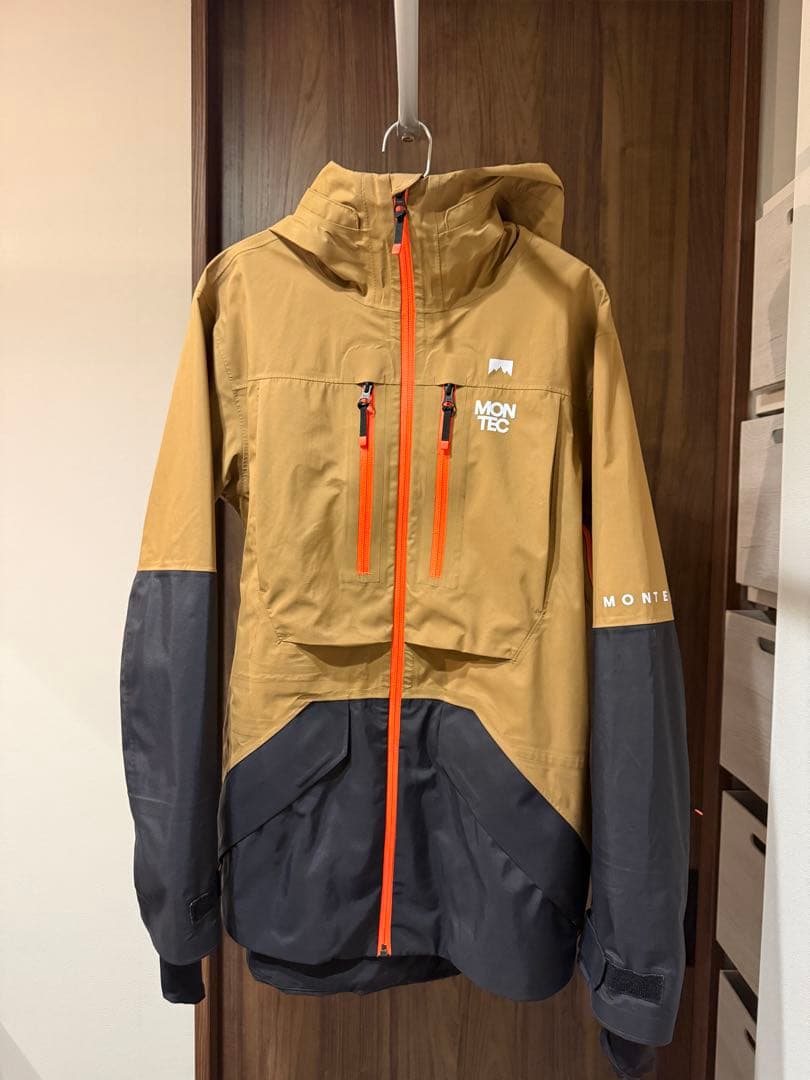 MONTEC モンテック　メンズ　Fenix xsサイズ　上下セット
