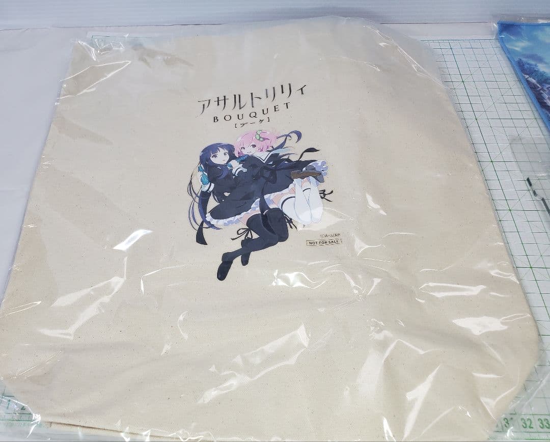 アサルトリリィBOUQUET　アクリルボード2枚・トートバッグ・ハンカチ