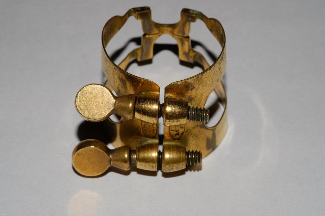 アルトサックス リガチャー