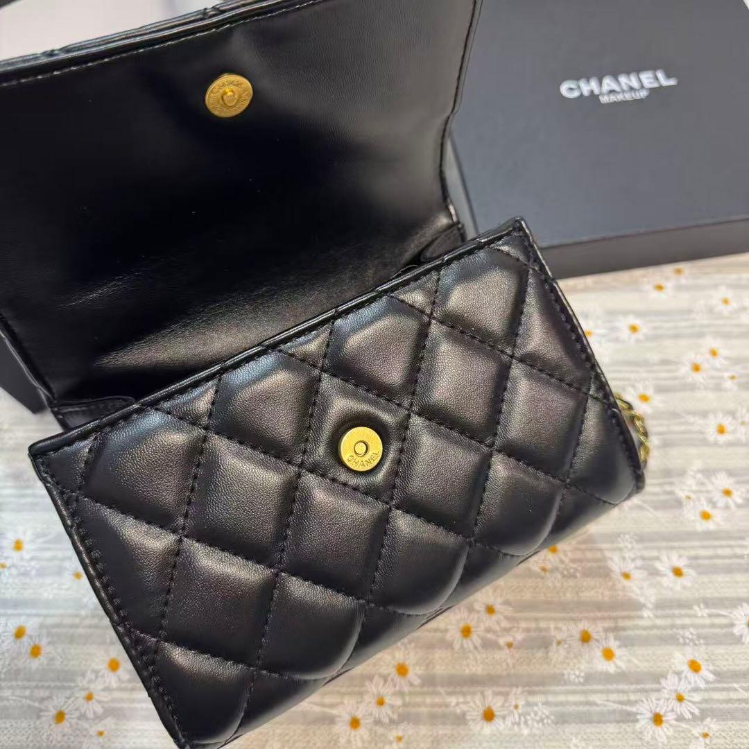 値下げしました！ノベルティ キルティング ショルダーバッグ ブラック VIP限定