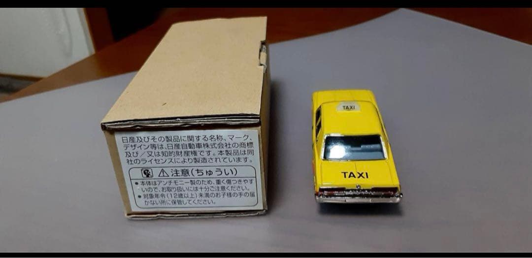 アンチモニー　コレクション　セドリック　330 タイプ　タクシー　1/43