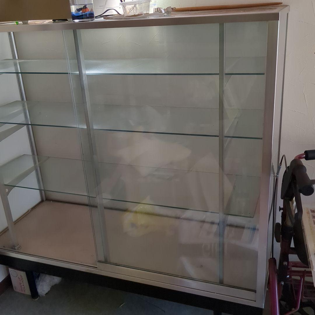 ショーウインドウガラスケース