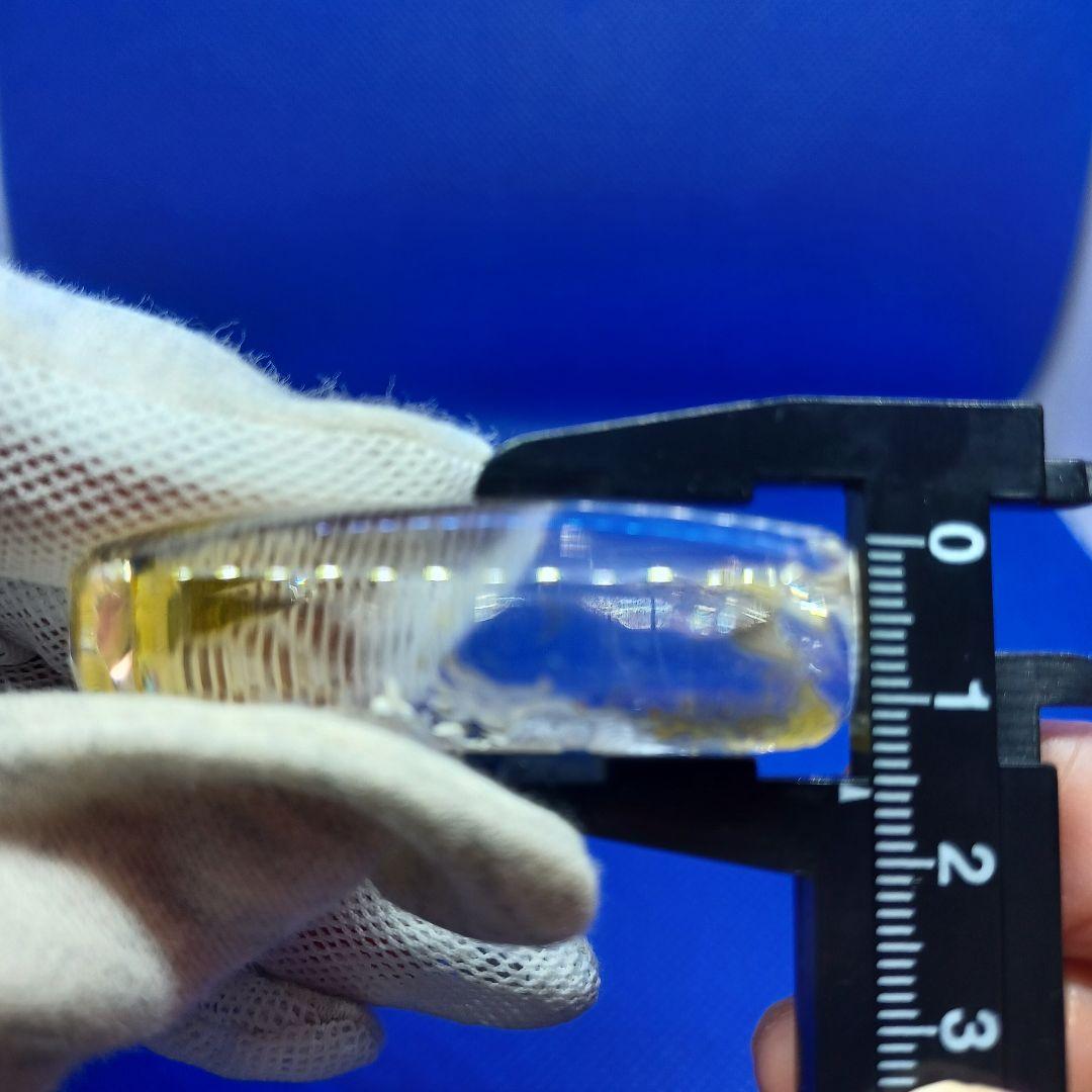 水晶(ゴールデンヒーラー共生)　龍　彫り物