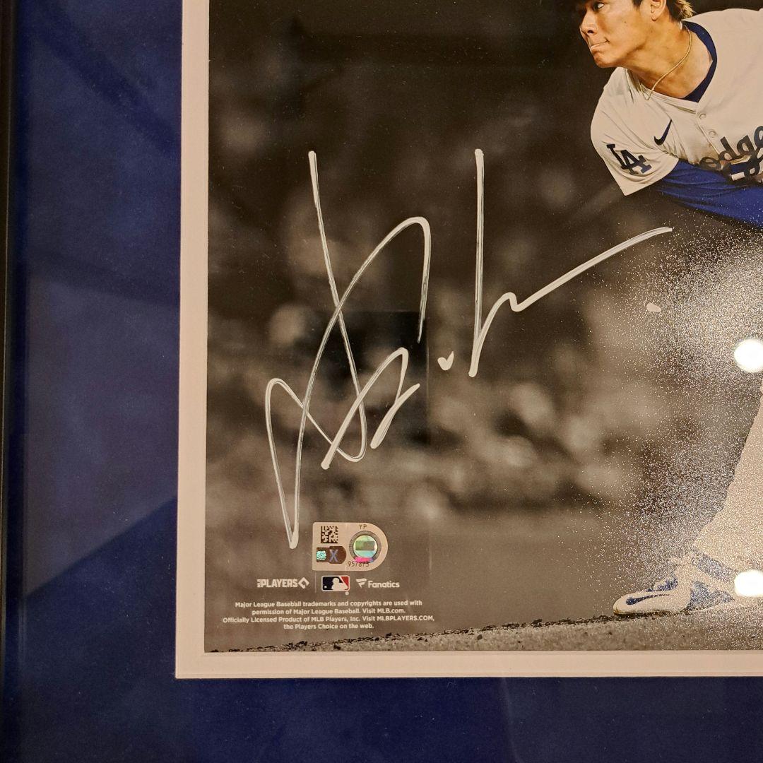 【額装入】祝☆WSMVP　山本由伸選手直筆サイン入りフォトグラフ