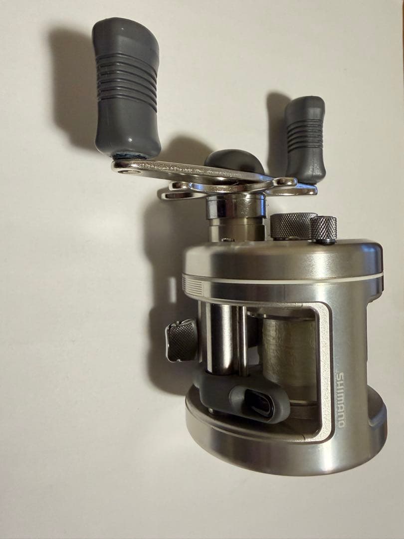 SHIMANO CALCUTTA 200 ベイトリール