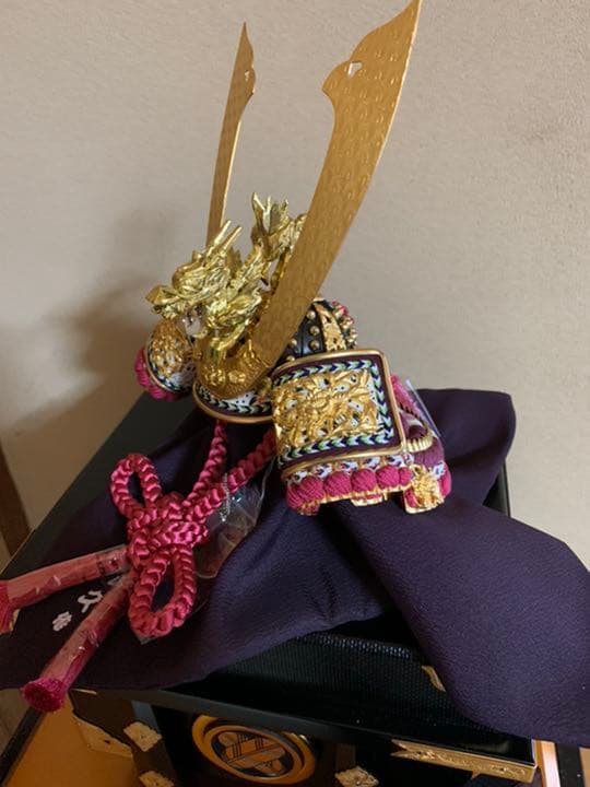 平安武久 五月人形 兜飾り　飾り台 元箱 在銘久月　箔押竜頭 宝石持 水晶