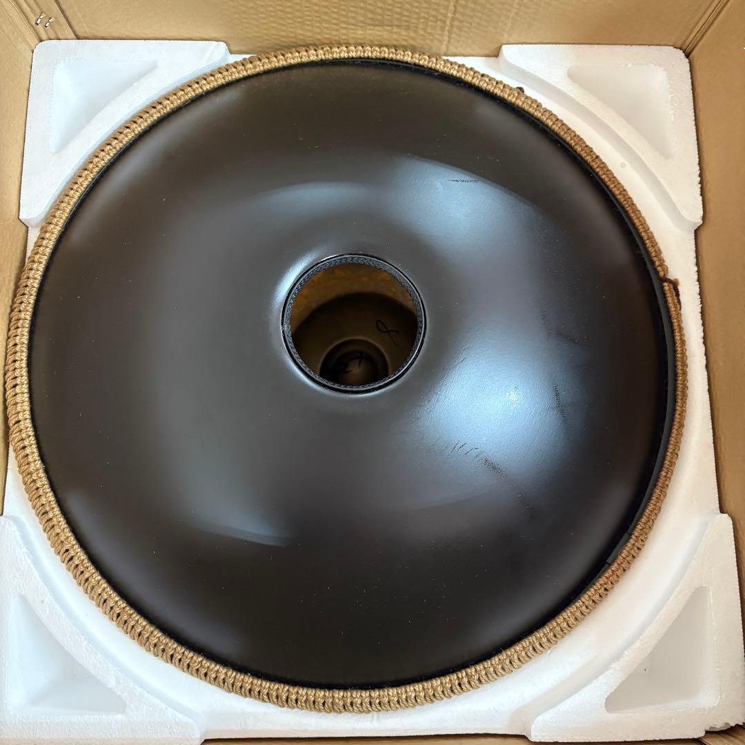 ハンドパン 9音 Dマイナー調 未使用 ケース付き　56cm 訳あり