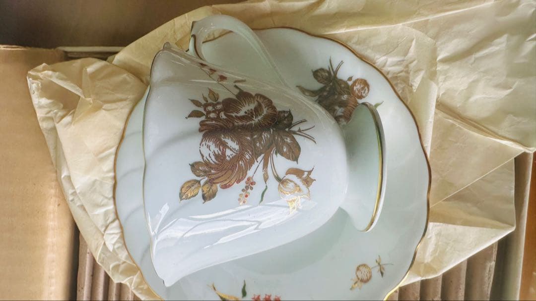 大倉陶園　カップアントソーサー