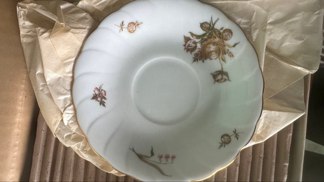 大倉陶園　カップアントソーサー