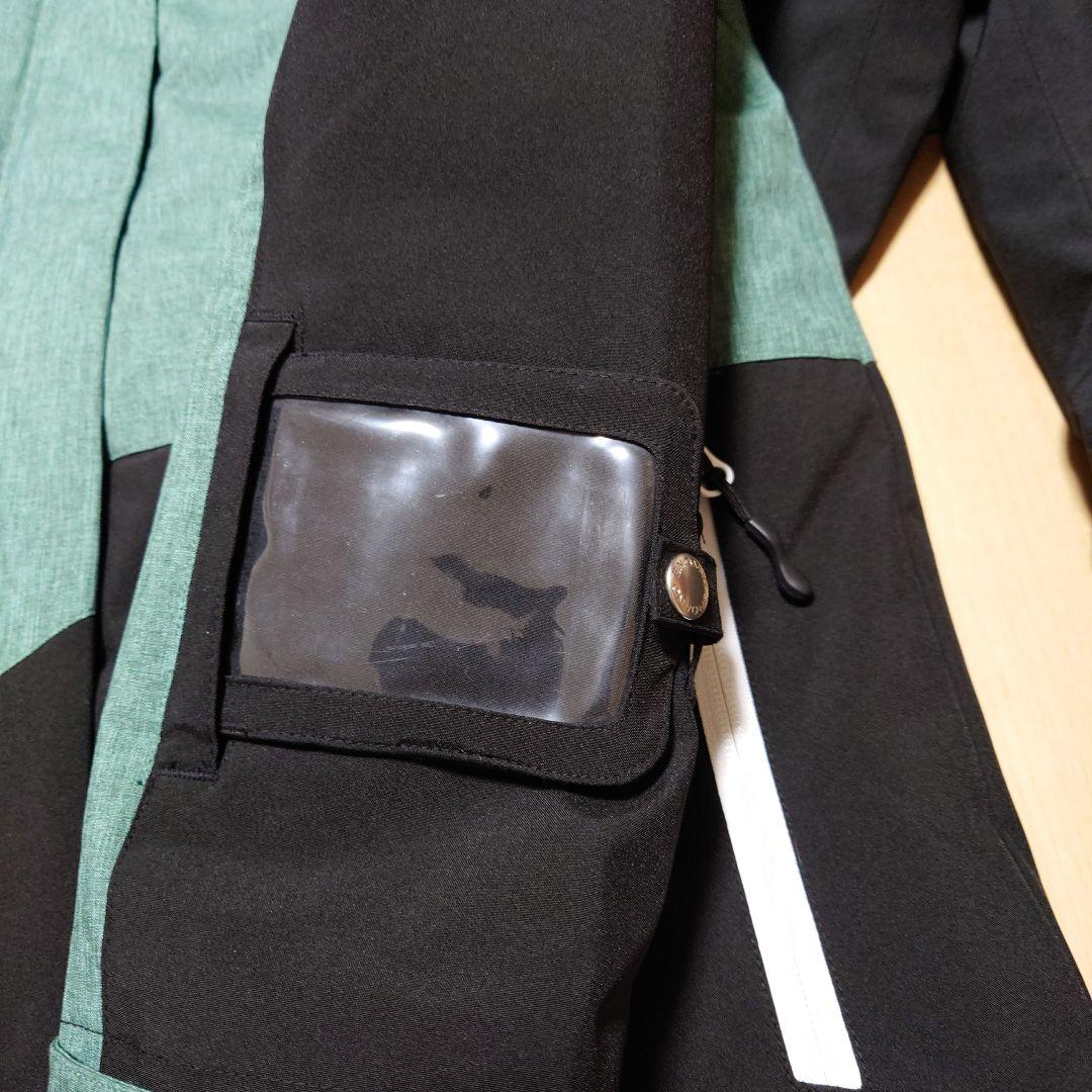 【新品未使用】ONYONE/オンヨネ　スキーウェア上下セット　スノーボードウェア