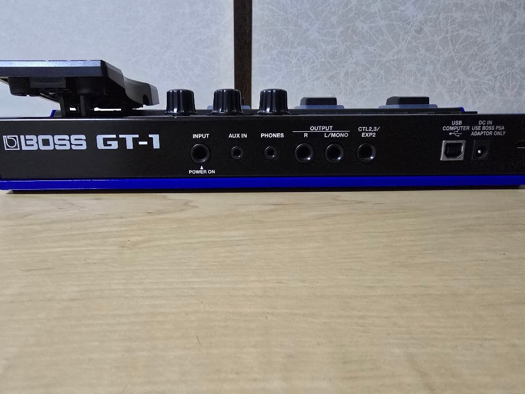 BOSS GT-1 ギターマルチエフェクター ACアダプター付き