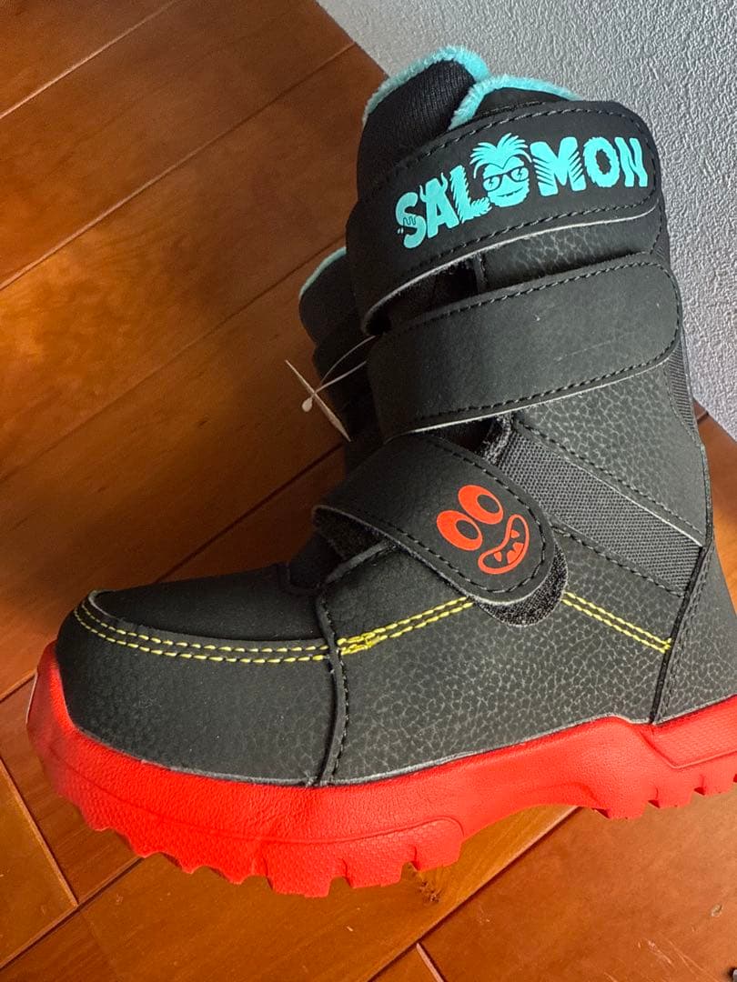 【出品２月末まで】SALOMON WHIPSTAR キッズ　ブーツ　18センチ
