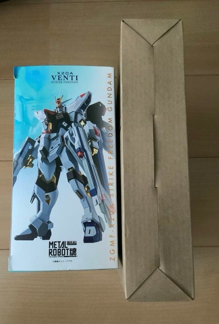 未開封　L ROBOT魂 ストライクフリーダムガンダム & 光の翼＆ハイ