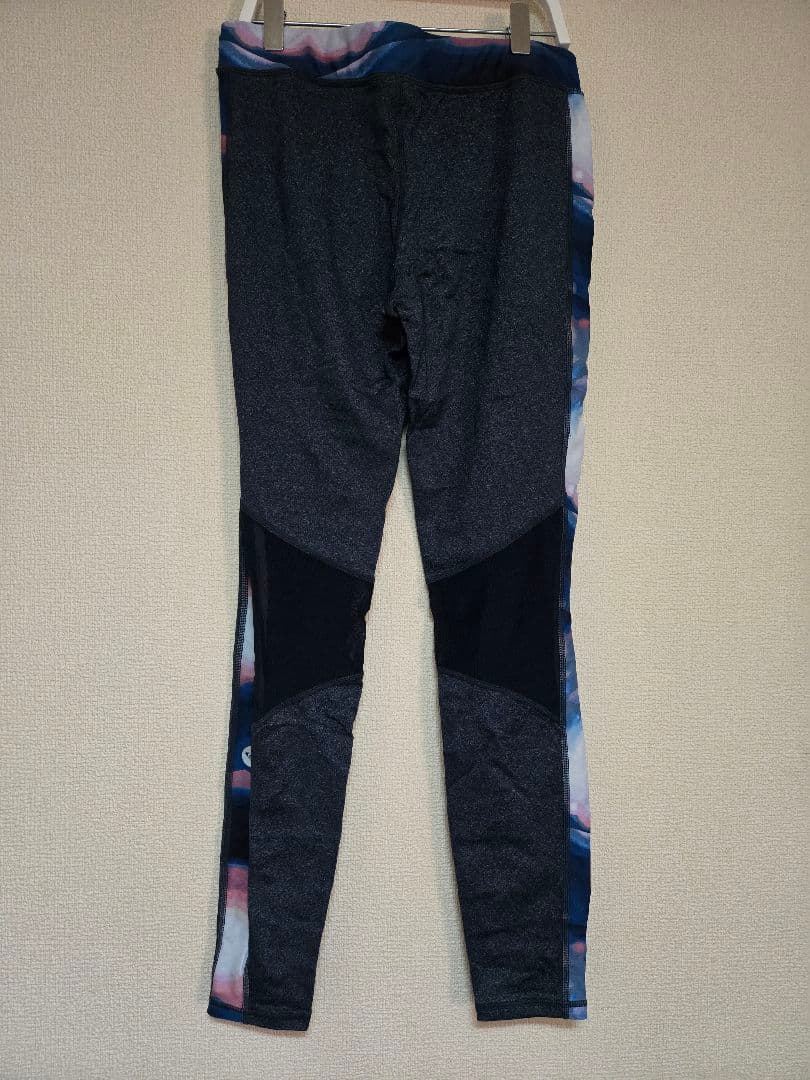 【ROXY】3点セット　（Tシャツ、キャミソール、レギンス）