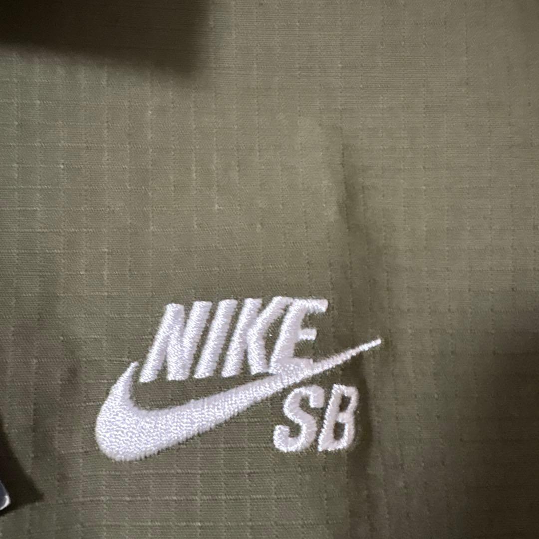 NIKE SB チョアジャケット　Lサイズ　新品　グリーン