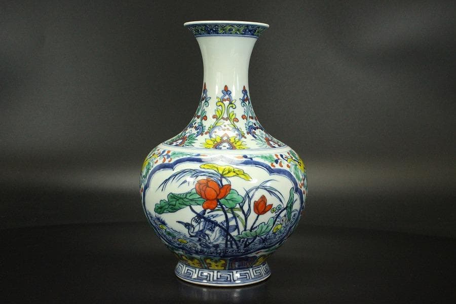 中国美術 色絵 花瓶(ZE721)