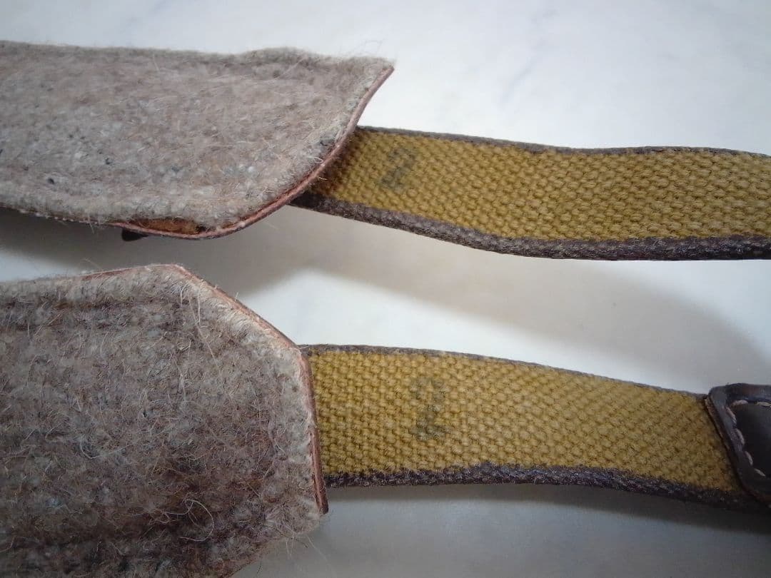 実物？ ソ連 ロシア ベルト サスペンダー 本革 軍 ソビエト ミリタリー